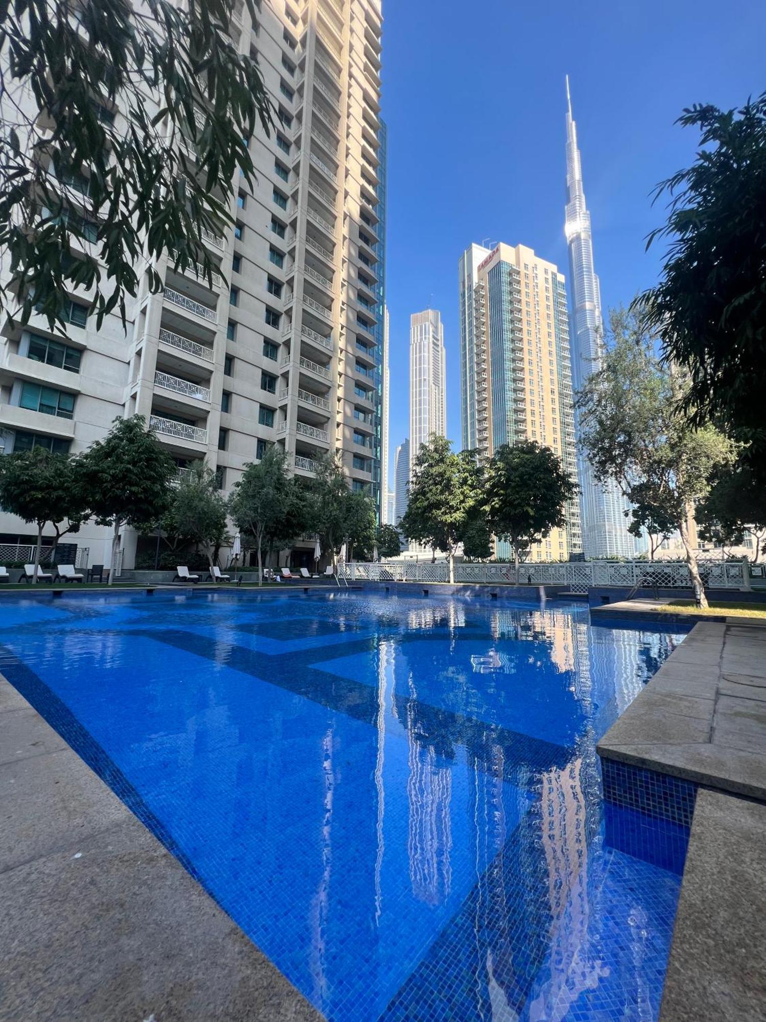 Luxury High Floor 1br With Full Burj Khalifa View By Apartment
