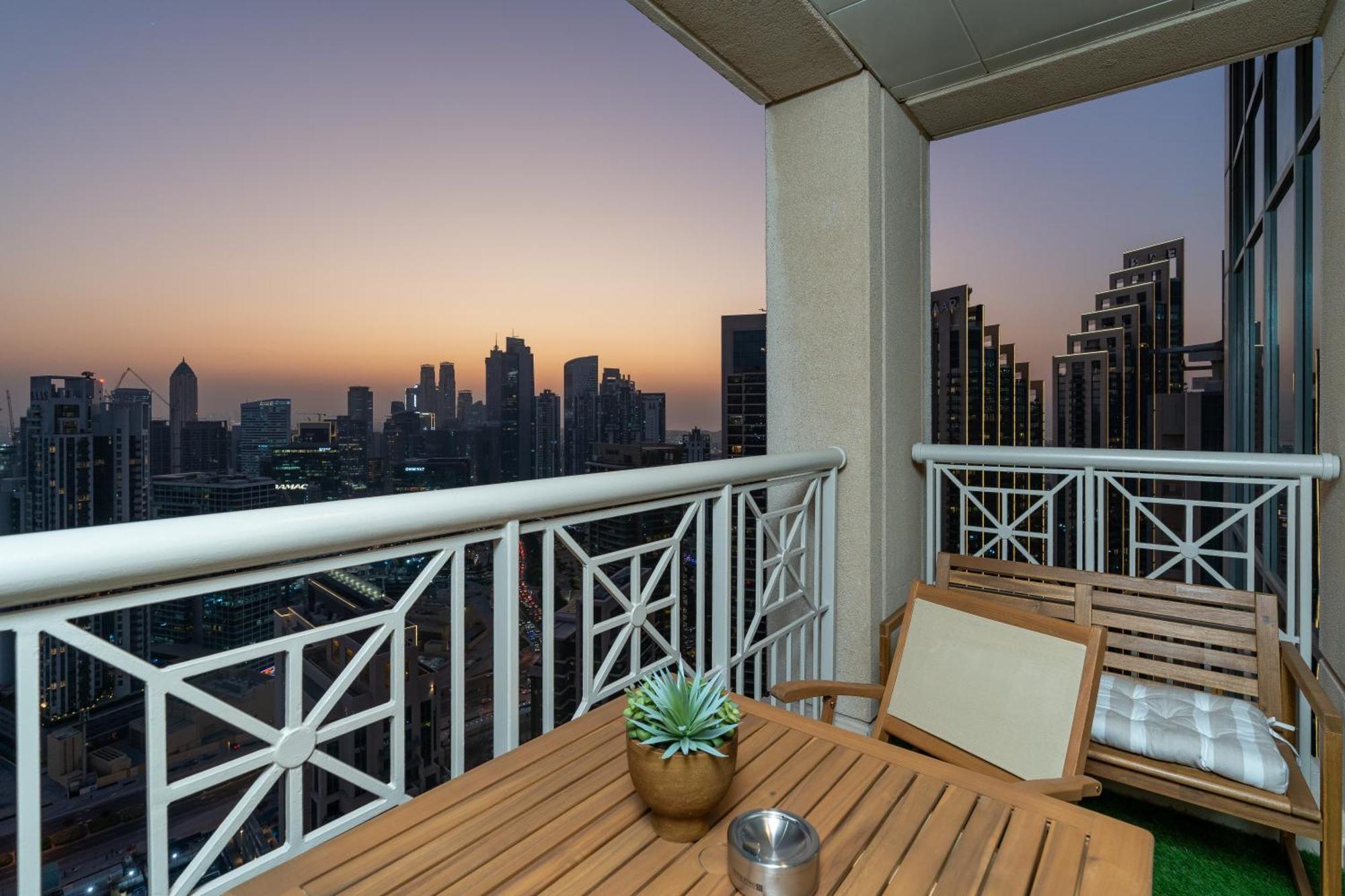 Luxury High Floor 1br With Full Burj Khalifa View By Apartment *