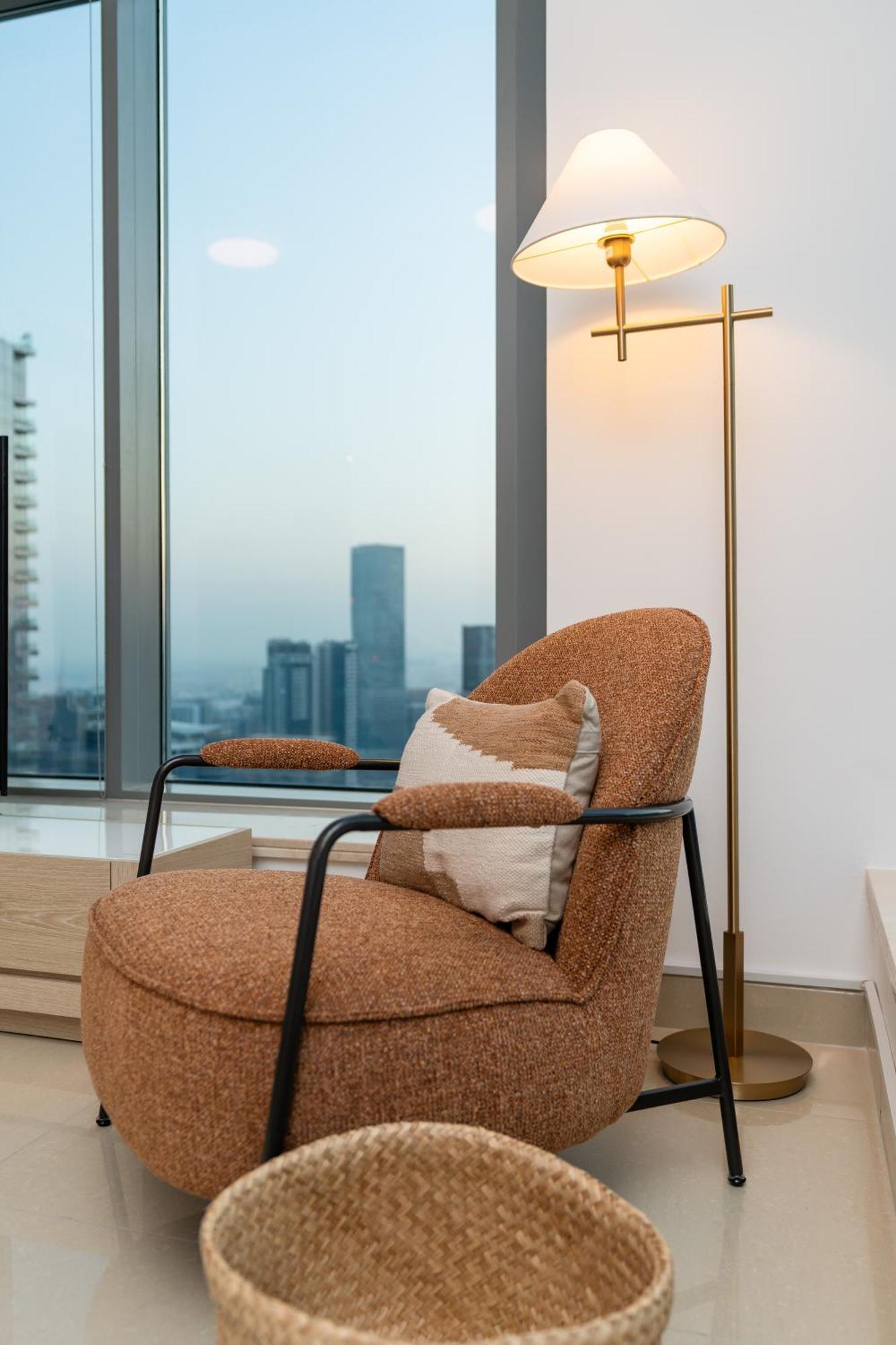 Luxury High Floor 1br With Full Burj Khalifa View By Dubai
